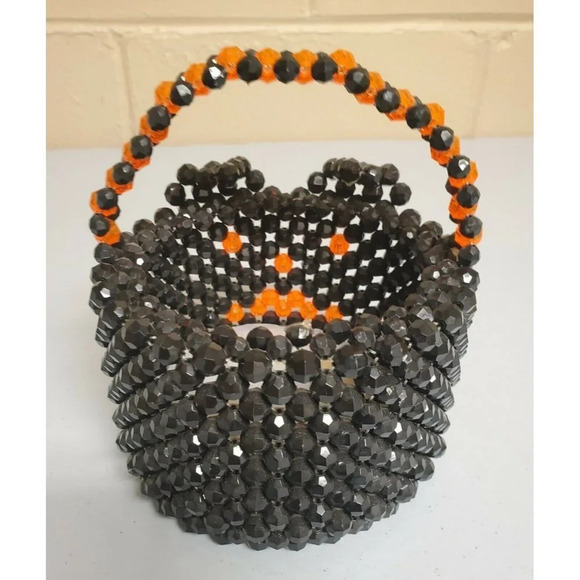 Halloween Handmade Black Cat Beaded Treat Basket - Picture 3 of 6